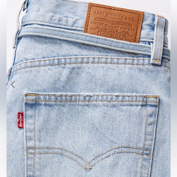 NWT Levi's Premium Xl Baggy Straight Women's Jeans size 27x31 - Picture 3 of 7